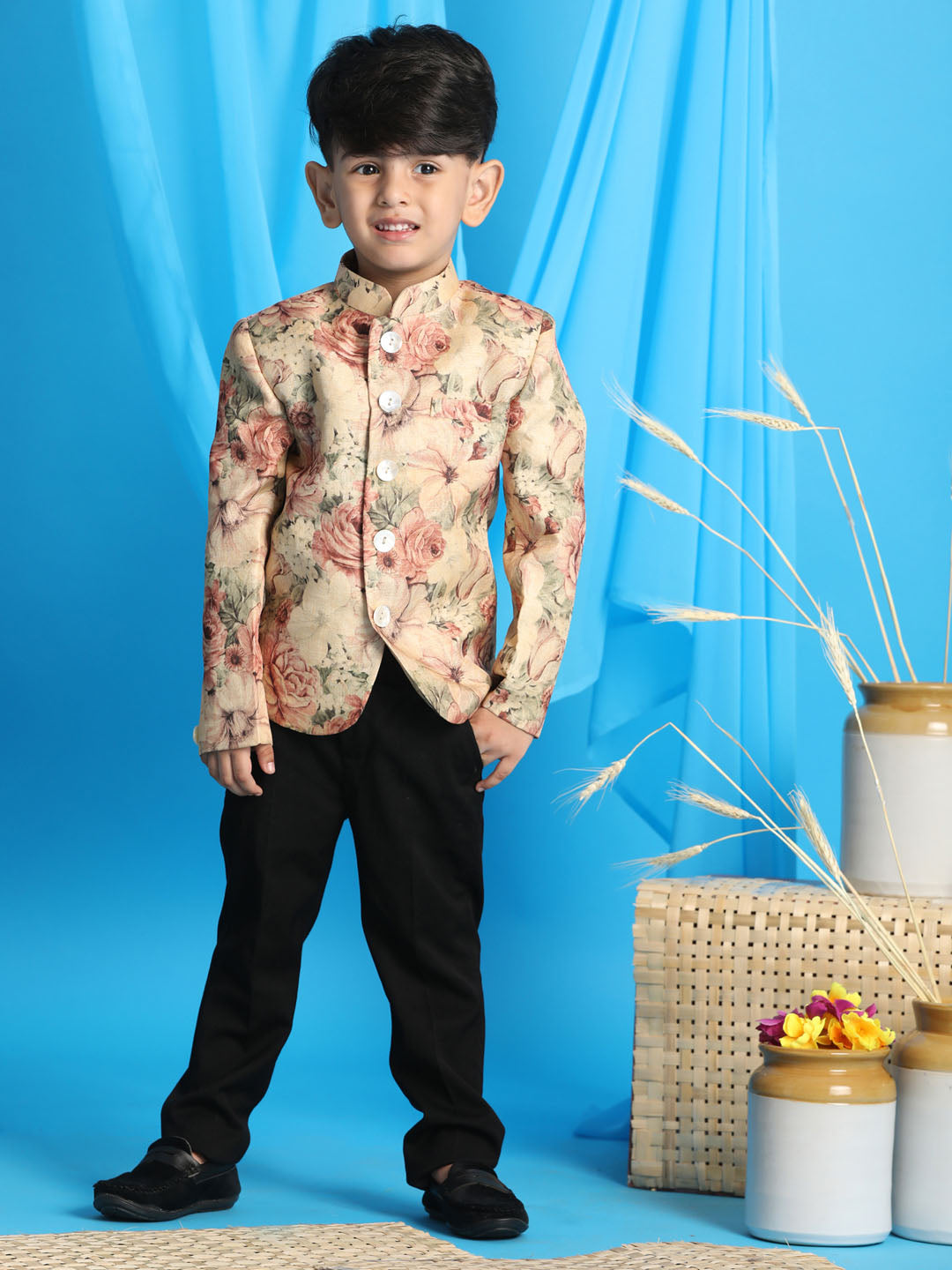 Vastramay boys beige color printed jodhpuri