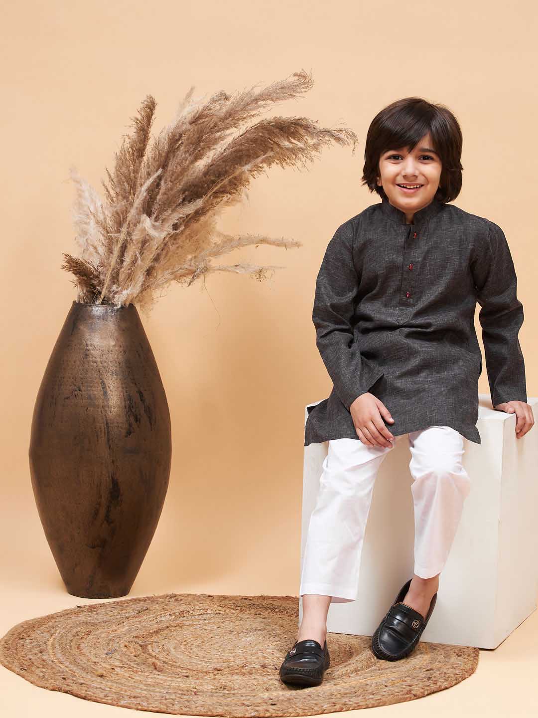 Vastramay boys black and white cotton blend kurta pyjama set