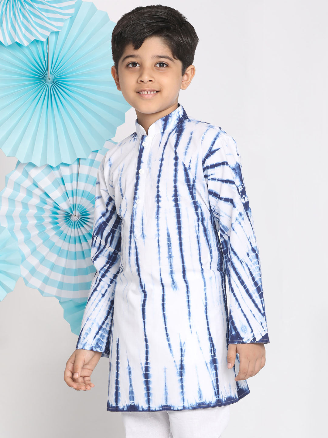 Vastramay boys blue and white tie dye kurta