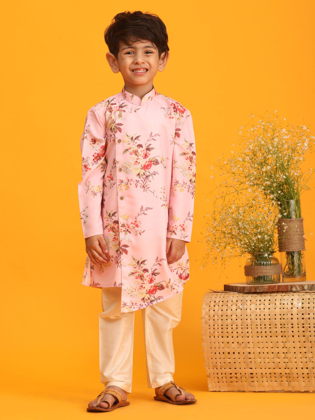 VASTRAMAY Pink Cotton Blend Floral Print Kurta Pyjama Sibling Set