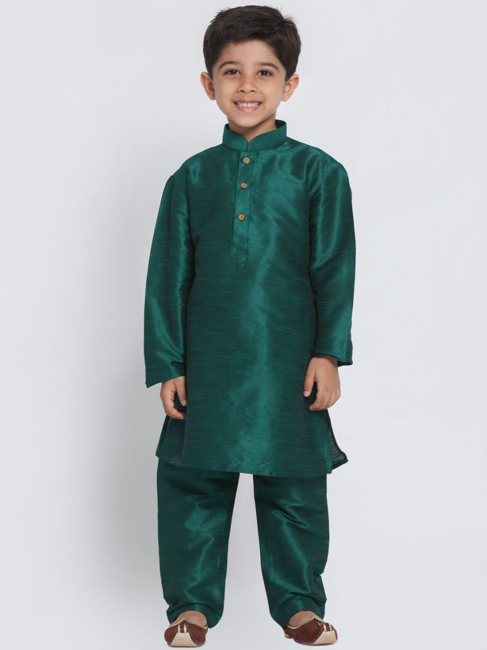 Vastramay Boys' Green Cotton Silk Blend Kurta and Pyjama Set