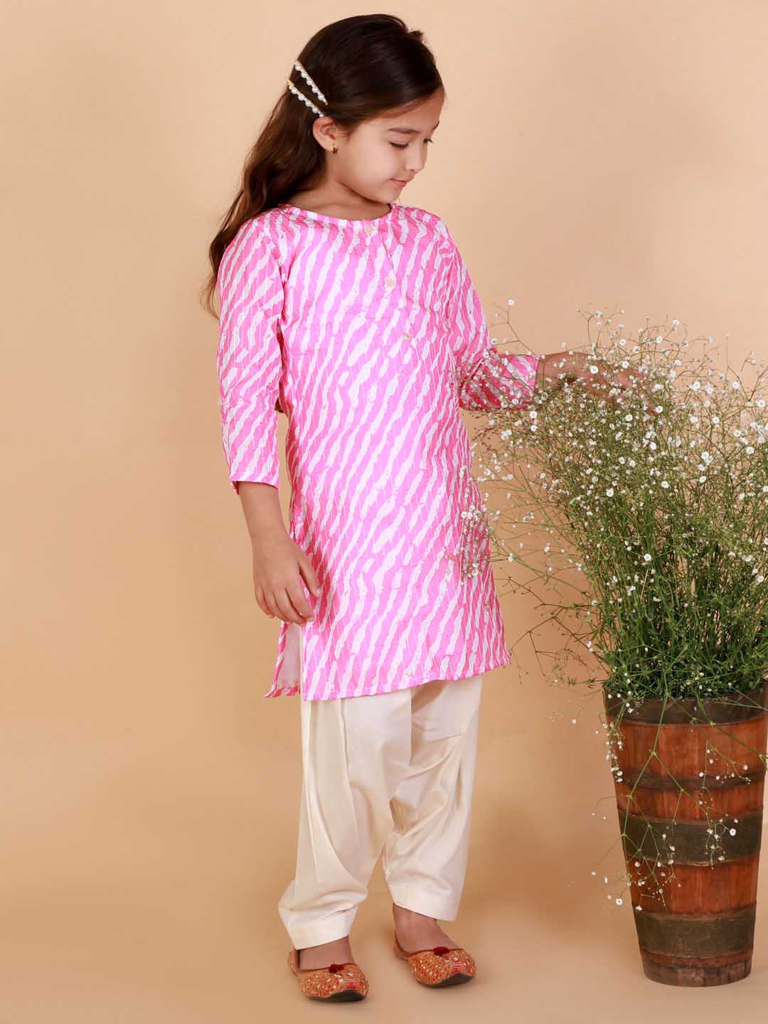 Vastramay Girls' Pink Printed Kurta & Cream Patiala Set