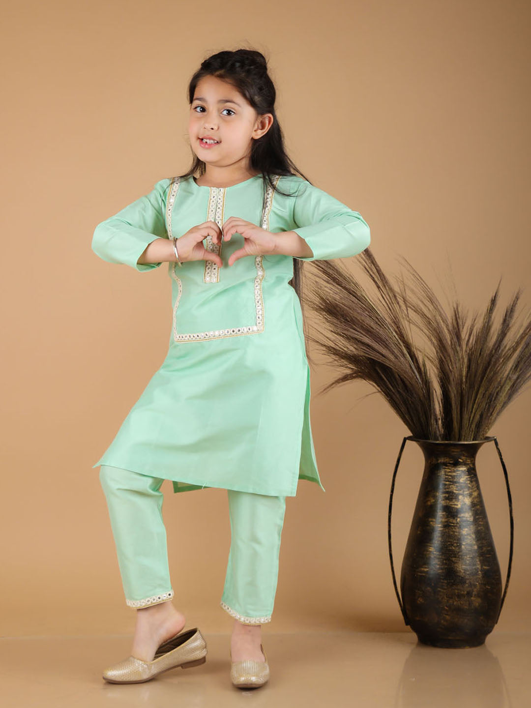 Vastramay Girls' Mint Green Viscose Kurta Pant Set