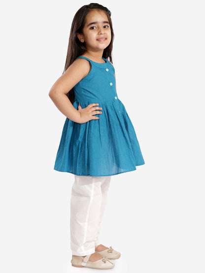 Vastramay  Girls' Handloom Cotton Kurta And Straight Pant Set