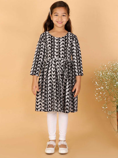 Vastramay Girls Black Pure Cotton Chikankari Kurta With Leggings