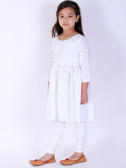 Vastramay Girl's White Pure Cotton Chikankari Kurta With Leggings