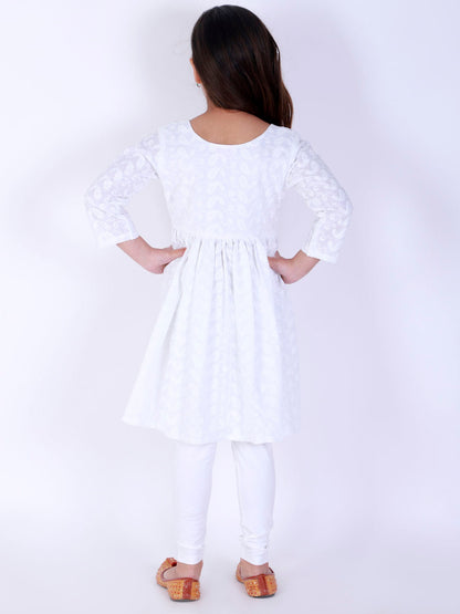 Vastramay Girl's White Pure Cotton Chikankari Kurta With Leggings