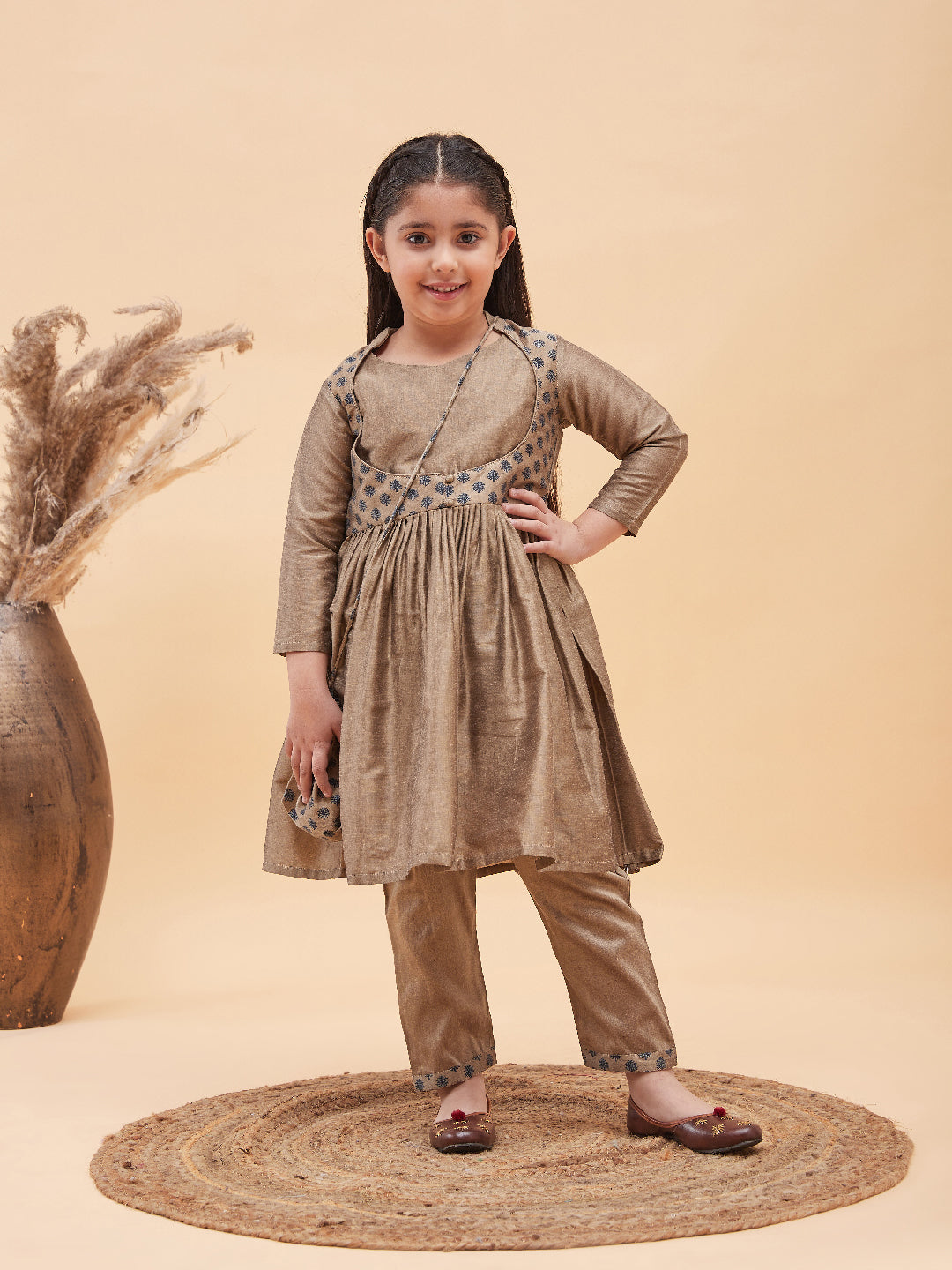 VASTRAMAY Brown Silk Blend Ethnic Print Kurta Pyjama Sibling Set