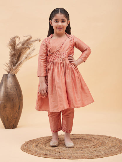 VASTRAMAY Pink Silk Blend Ethnic Print Kurta Pyjama Sibling Set