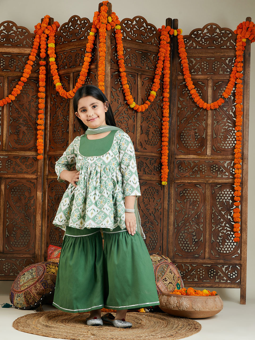 VASTRAMAY Girls Green Ikkat Print Sarara Set