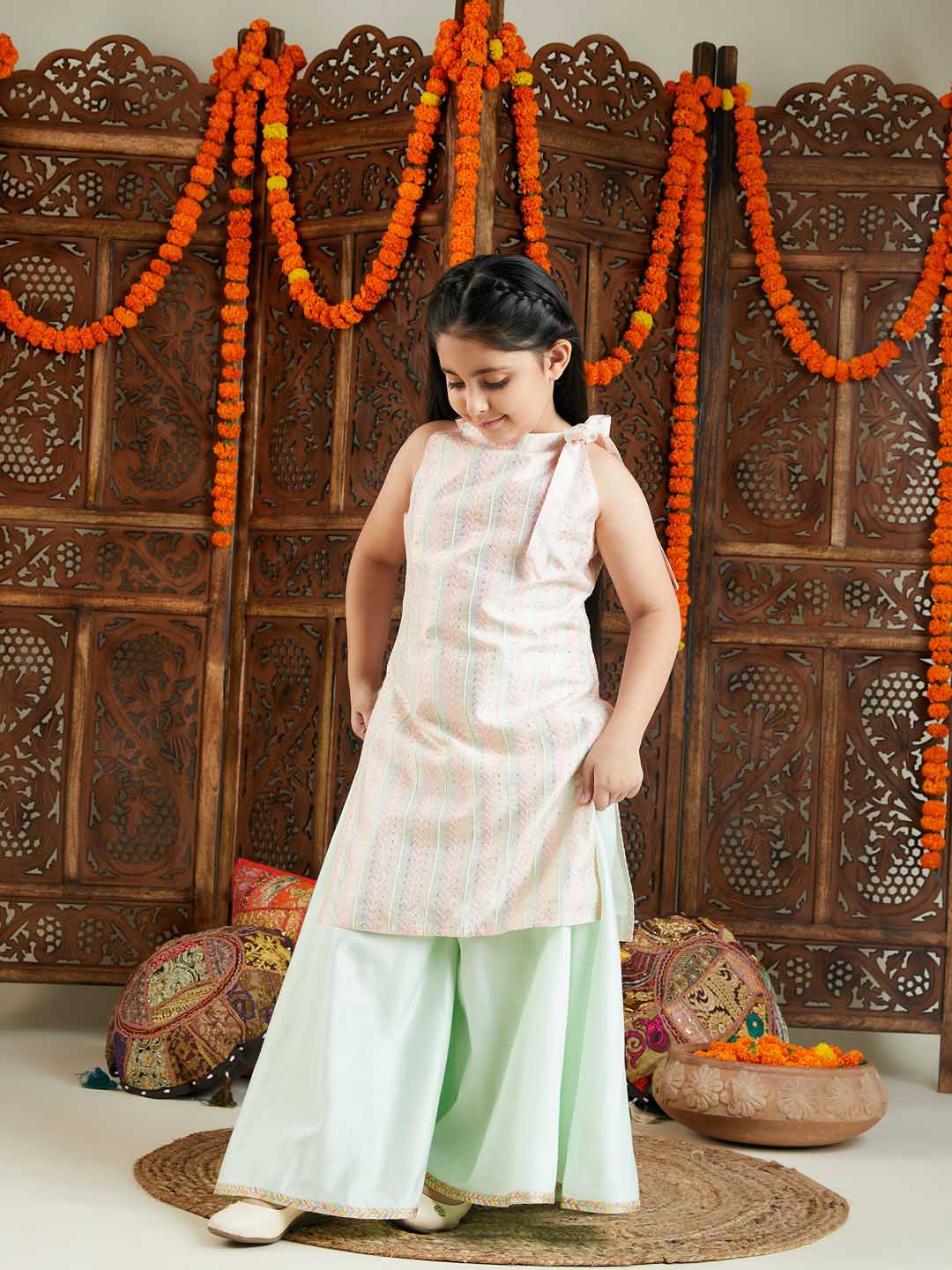 VASTRAMAY Girls Multicolor kurta and Palazzo Pant Set