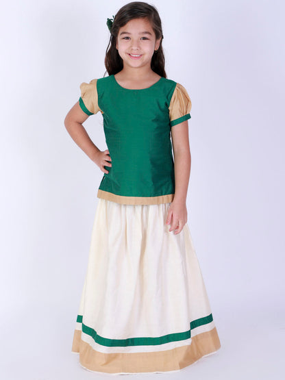 Vastramay Girl's Green & White Pavda Pattu Lehenga Choli Set