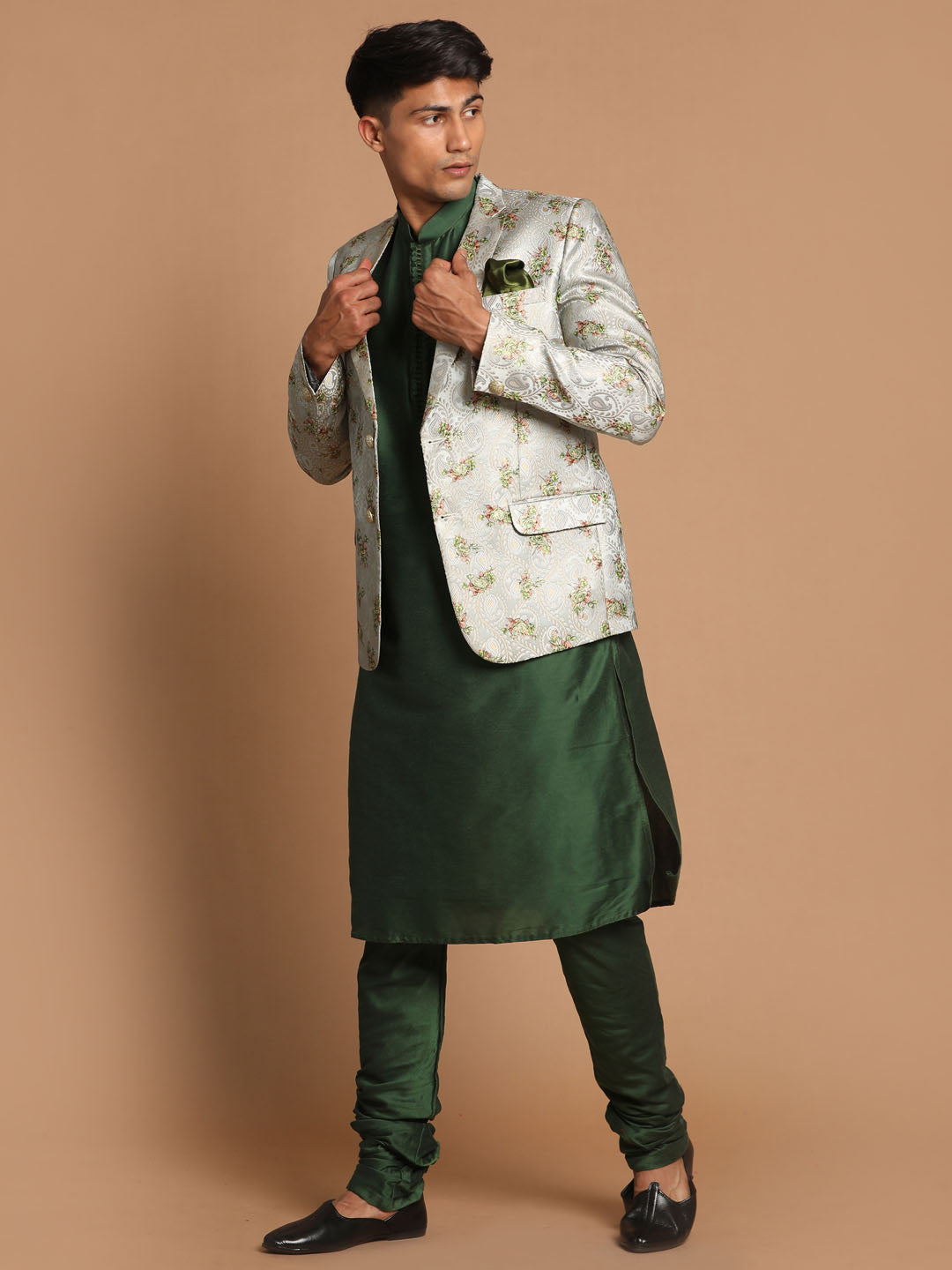 Vastramay Men's Green Silk Blend Woven Blazer And Solid Viscose Kurta With Pajama Set