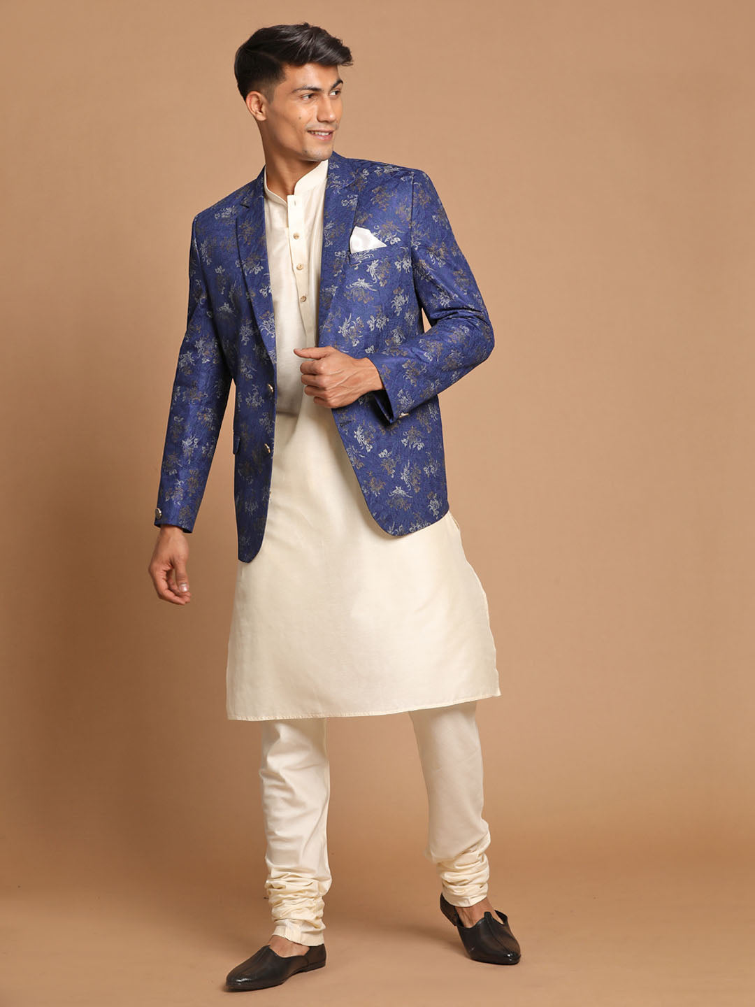 Vastramay Men's Navy Blue Woven Blazer And Cream Solid Kurta With Pajama Set