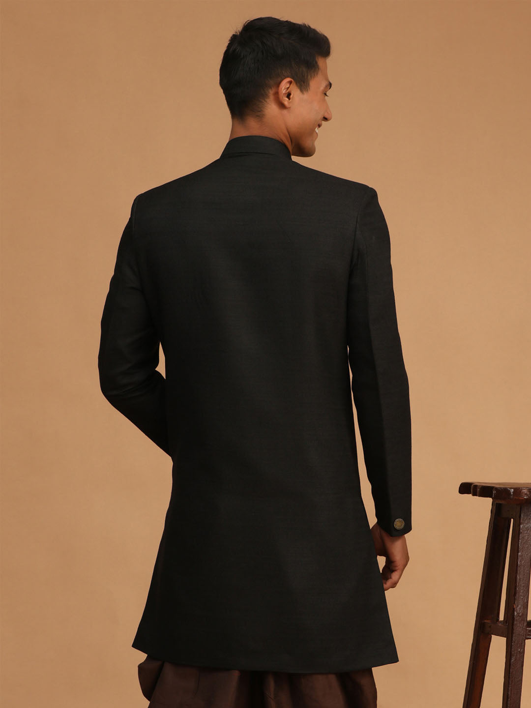 Vastramay mens black color silk blend sherwani top