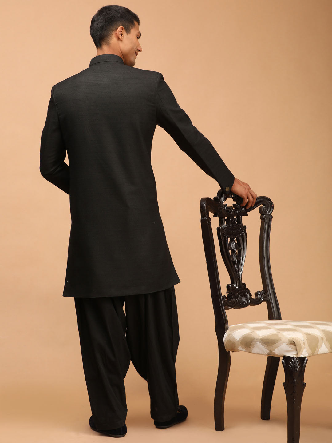 Vastramay mens black color texture pattern sherwani with black solid patiyala set