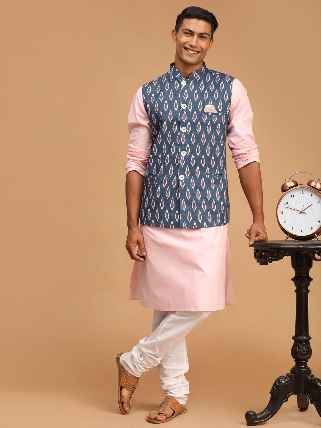 Vastramay mens gray color printed cotton nehru jacket with pink color kurta and white pyjama set