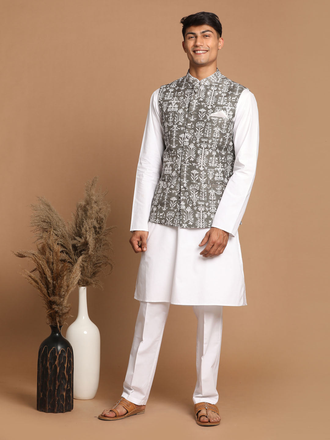 Vastramay Men's Mehdi Green And White Printed Cotton Blend Nehru Jacket