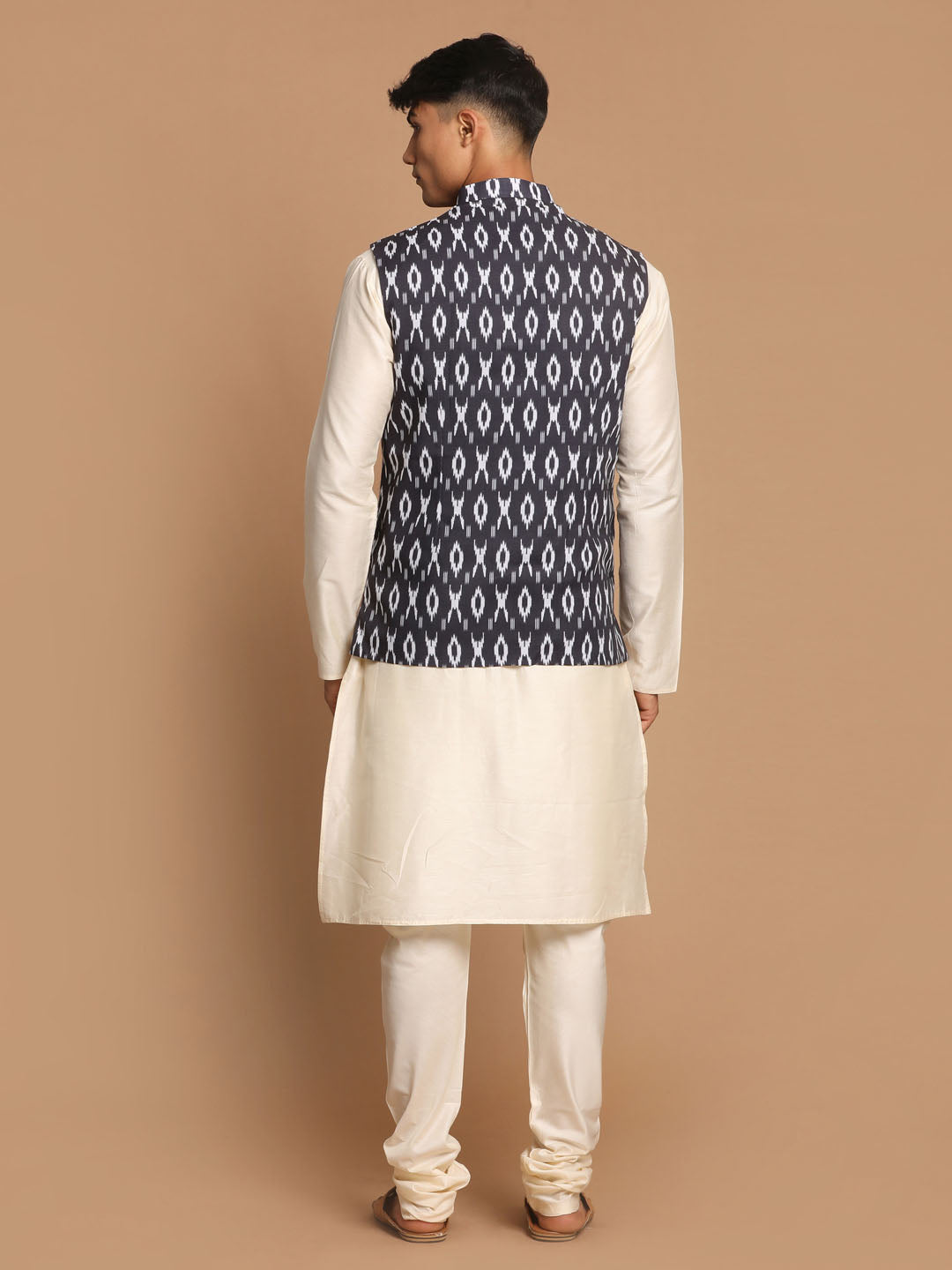 Vastramay Men's Black  Nehru Jacket  With Cream Kurta And Pyjama Set