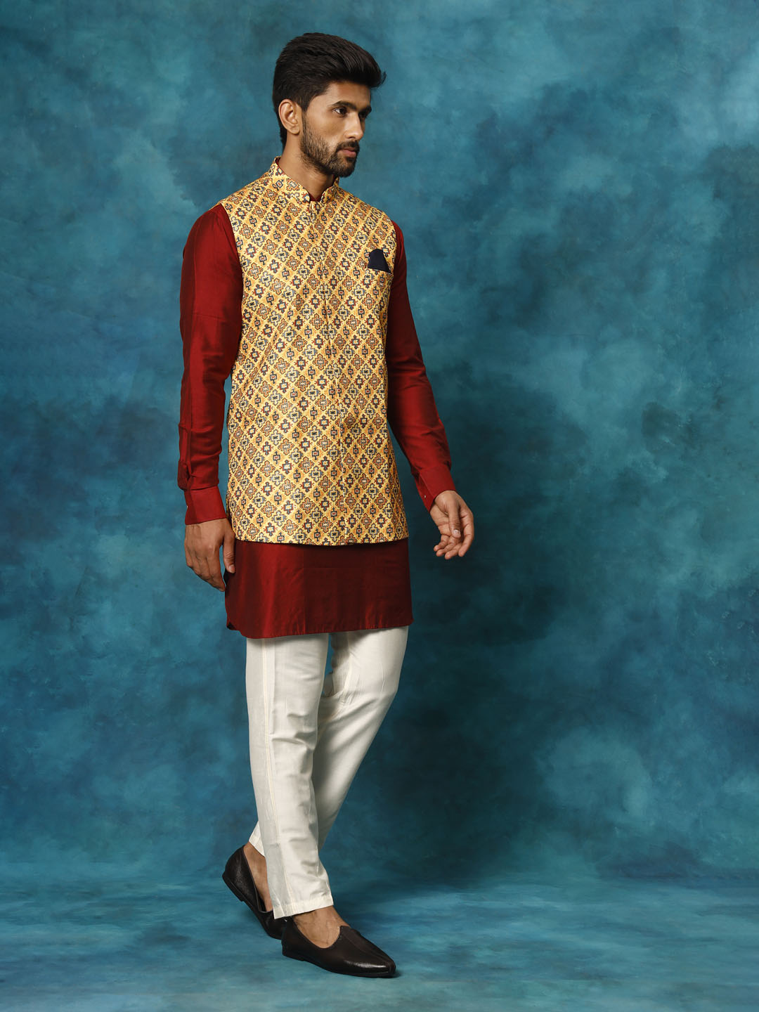 VASTRAMAY Men's Mustard Geometric Printed Nehru Jacket With Curved Kurta And Pant Set