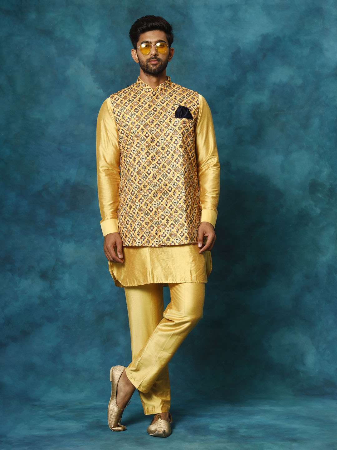 VASTRAMAY Men's Mustard Geometric Printed Nehru Jacket With Curved Kurta And Pant Set