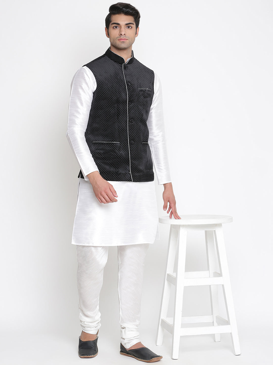 Men's Silk Blend Kurta And Pyjama With Black Polka Nehru Jacket