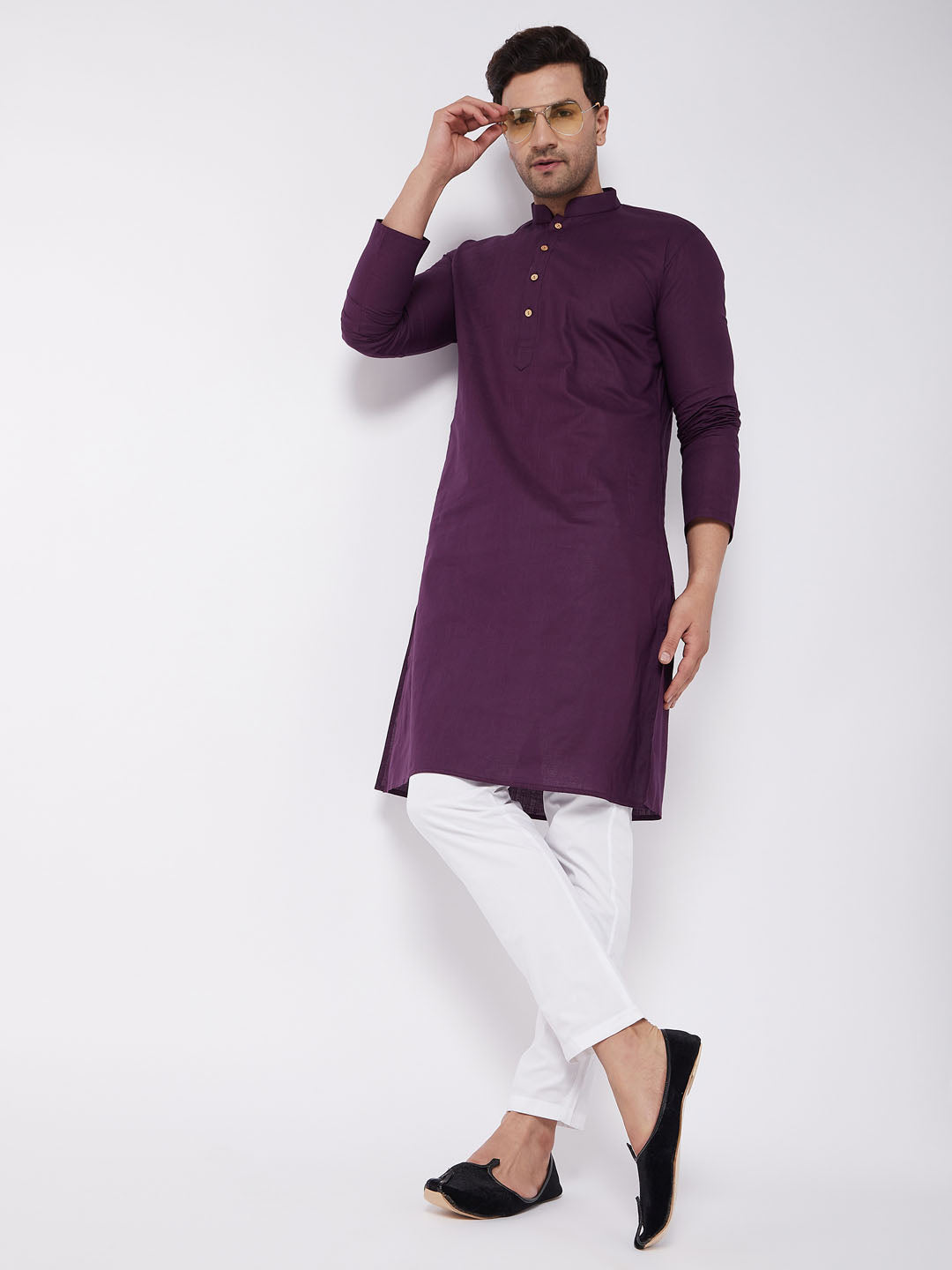 Vastramay Men's Purple  Solid Cotton Blend Kurta And White Pyjama Set