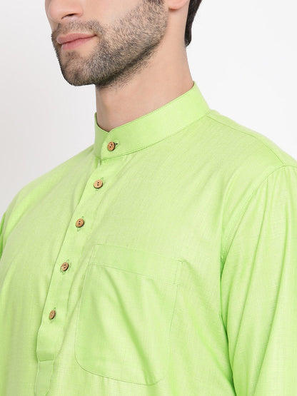 Vastramay Men's Green Cotton Blend Kurta