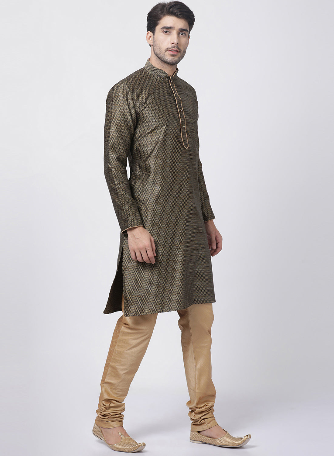 Vastramay Men's Black Cotton Silk Blend Kurta and Pyjama Set