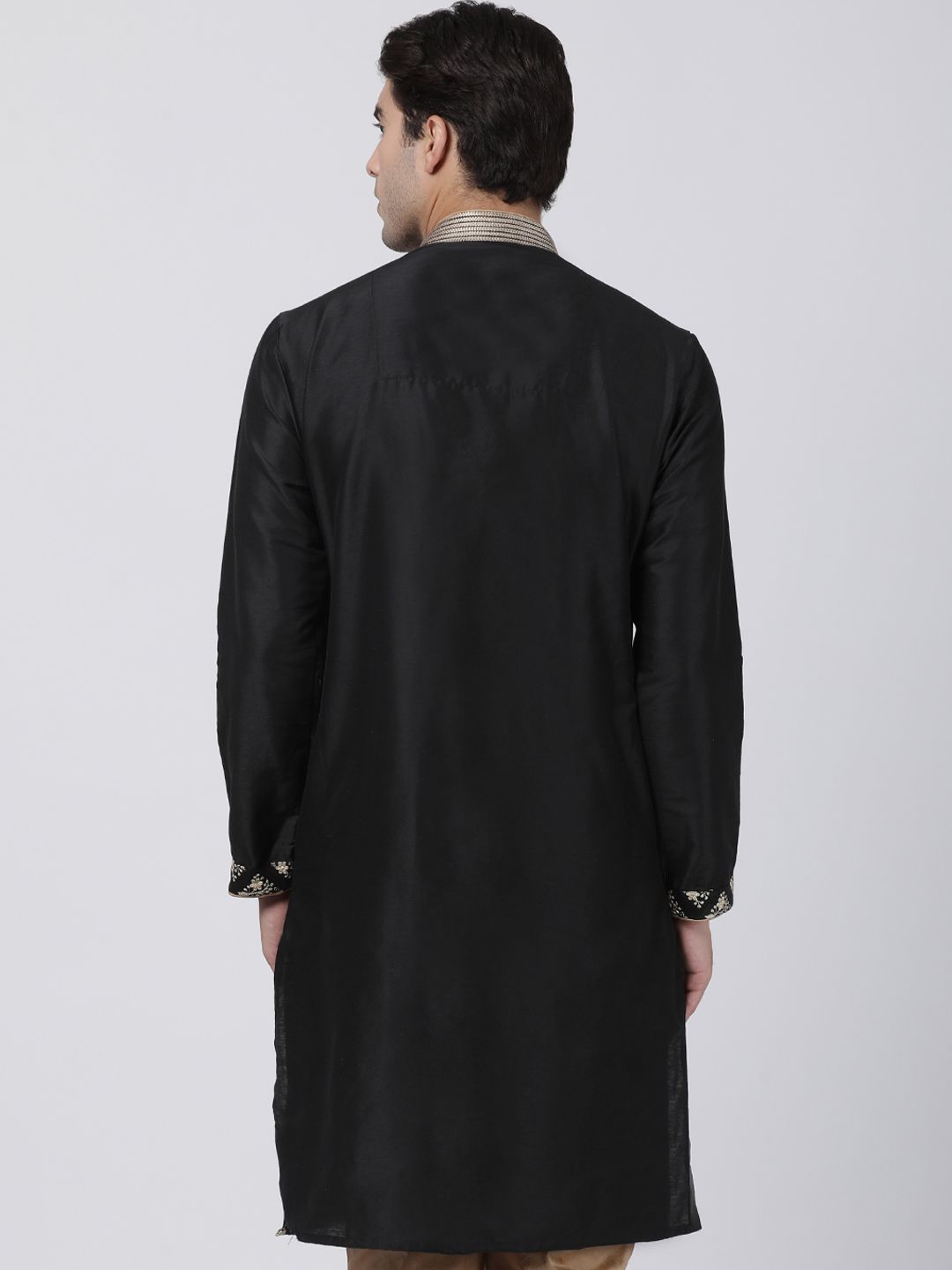 Vastramay Men's Black Cotton Silk Blend Kurta