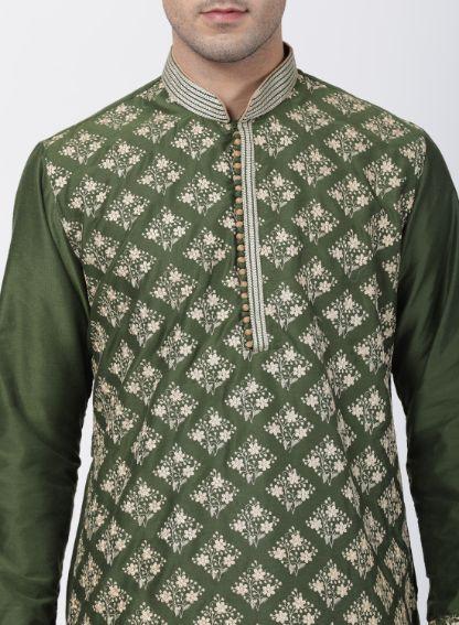 Vastramay Men's Green Cotton Silk Blend Kurta