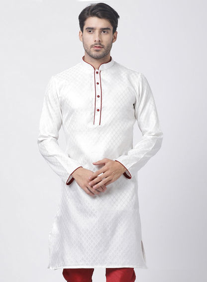 Vastramay Men's White Cotton Silk Blend Kurta