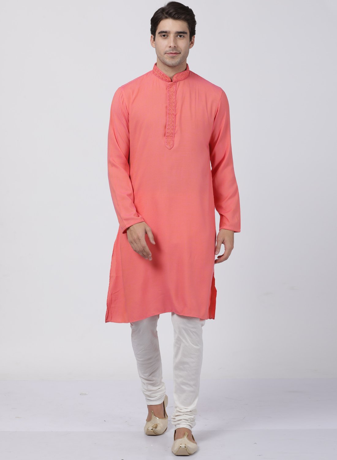 Vastramay Men's Pink Cotton Blend Kurta