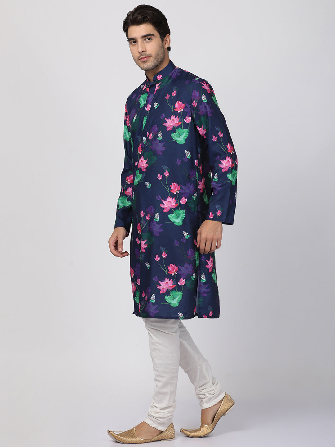 Vastramay Men Blue & Pink Printed Kurta with Churidar