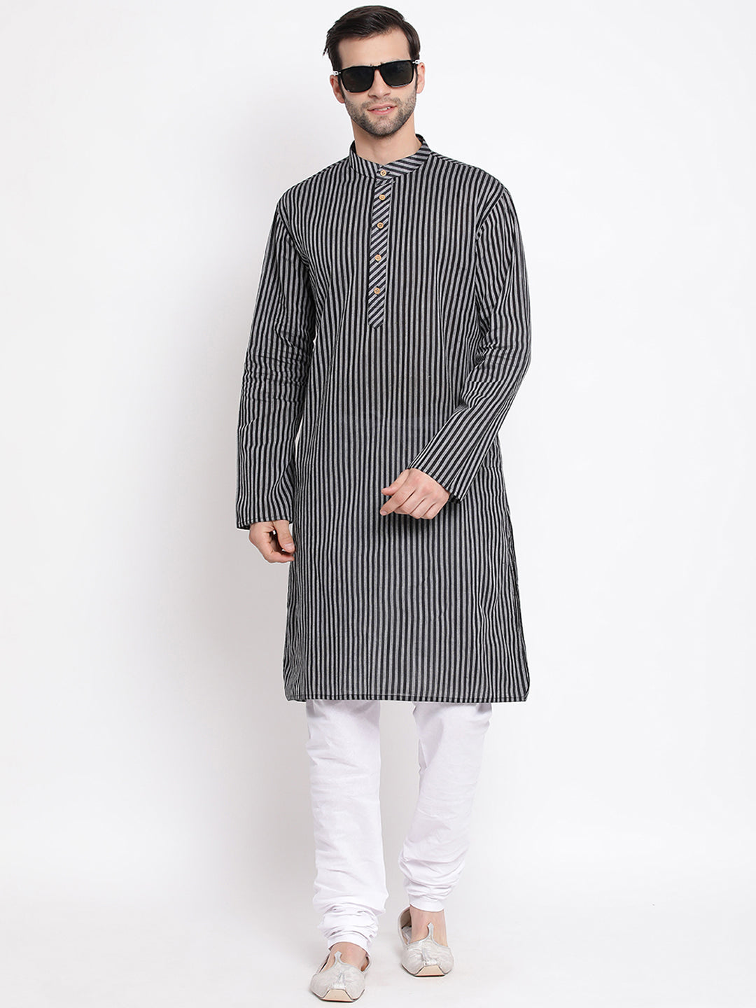 Vastramay Men's Black Pure Cotton Kurta