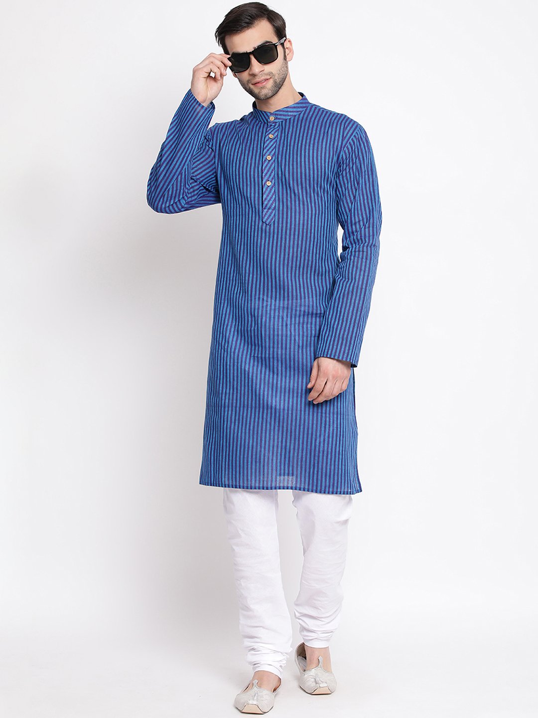 Vastramay Men's Blue Pure Cotton Kurta