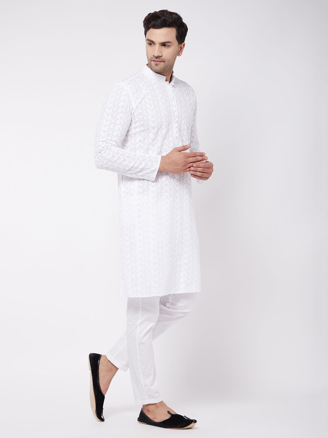 Vastramay Men's White Pure Cotton Chikankari Kurta With Pant Set