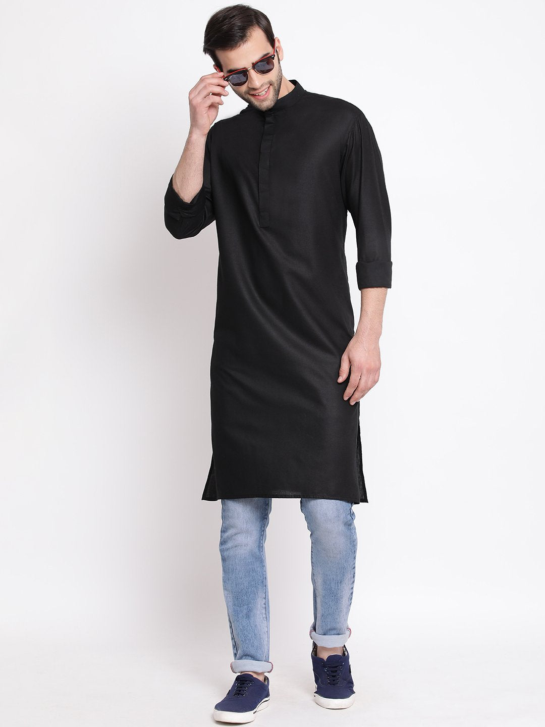 Vastramay Men's Black Cotton Blend Kurta