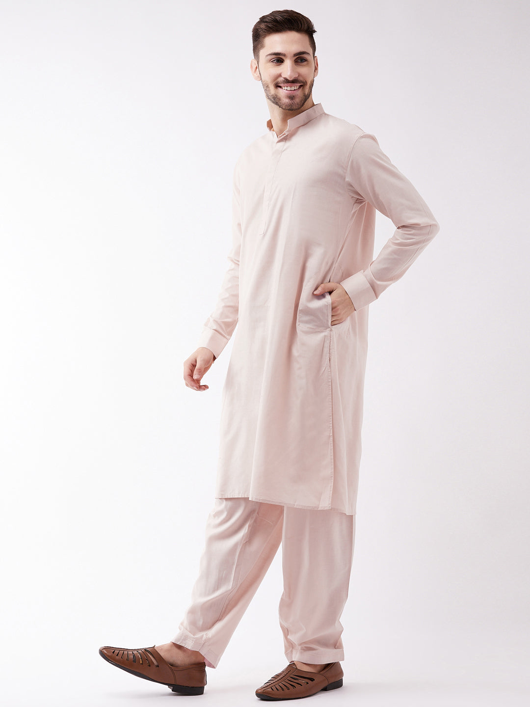 Vastramay Men's Cream Cotton Blend Kurta and Pyjama Set