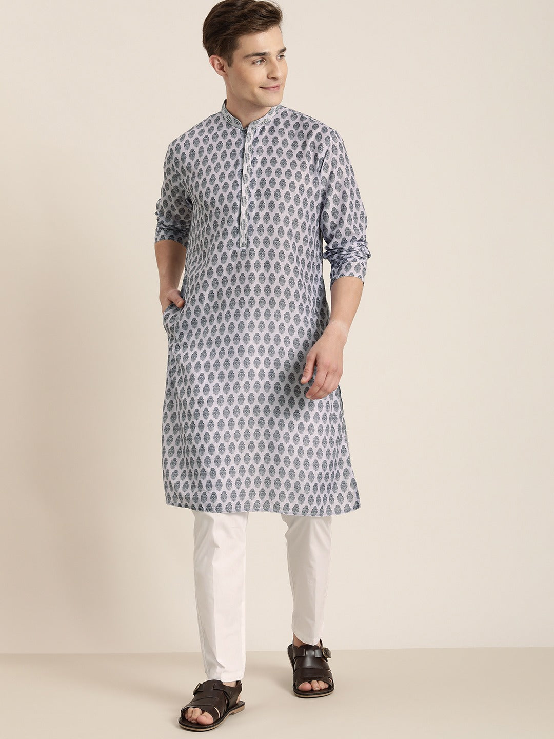 VASTRAMAY Men's Grey Cotton Blend Kurta And White Pyjama Set