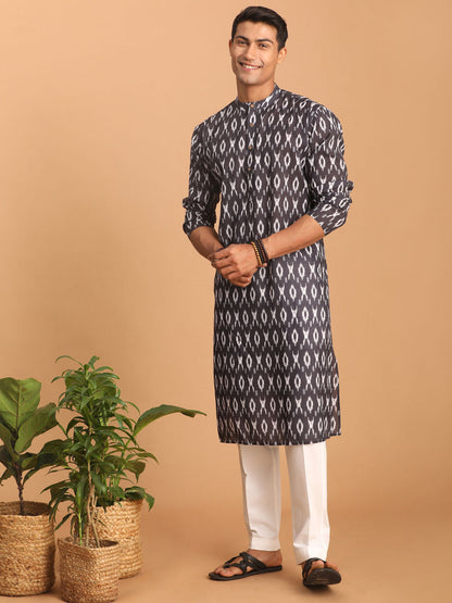 VASTRAMAY Men's Black Ikkat Print Cotton Kurta With Pant set