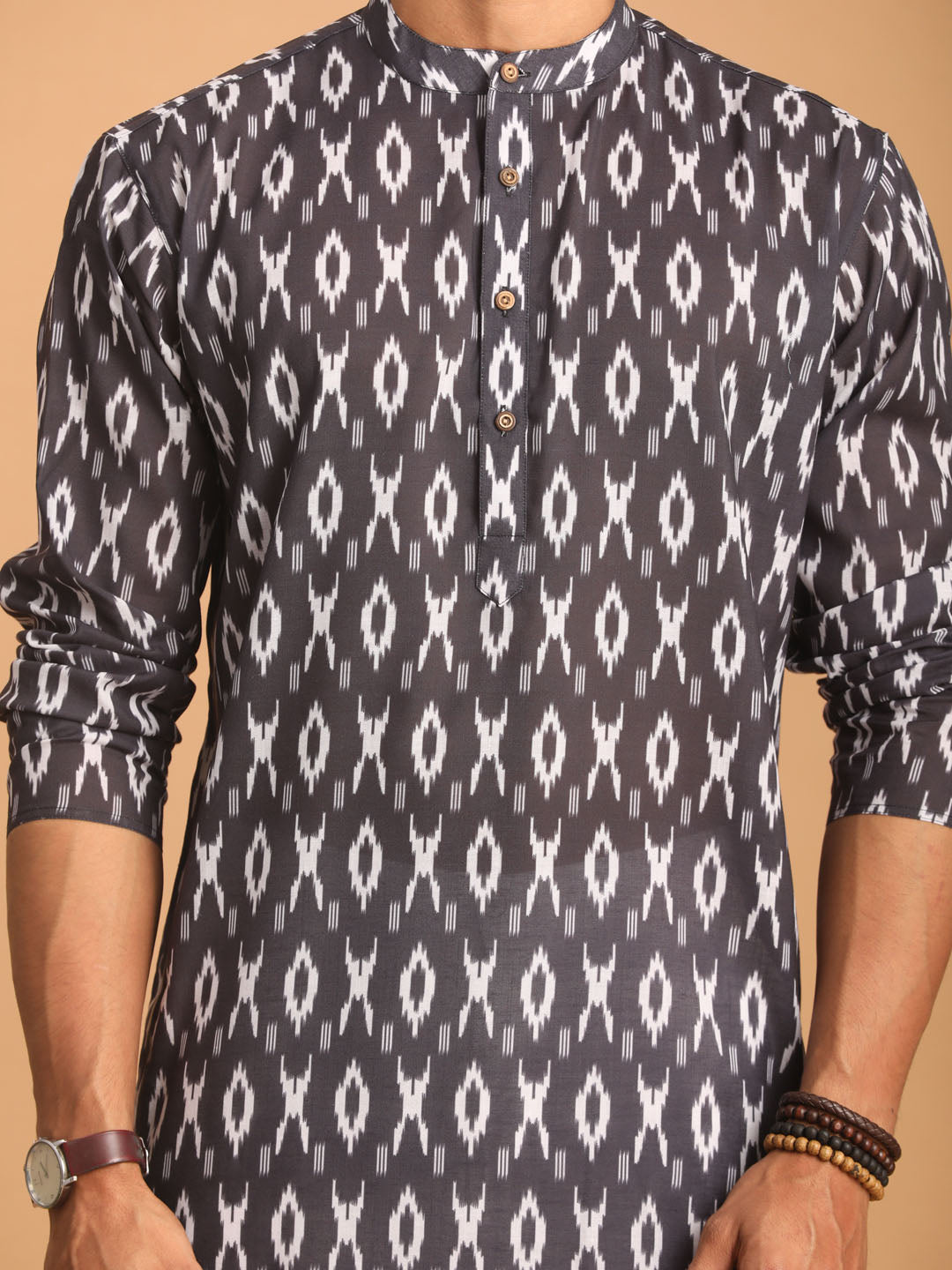 VASTRAMAY Men's Black Ikkat Print Cotton Kurta With Pant set