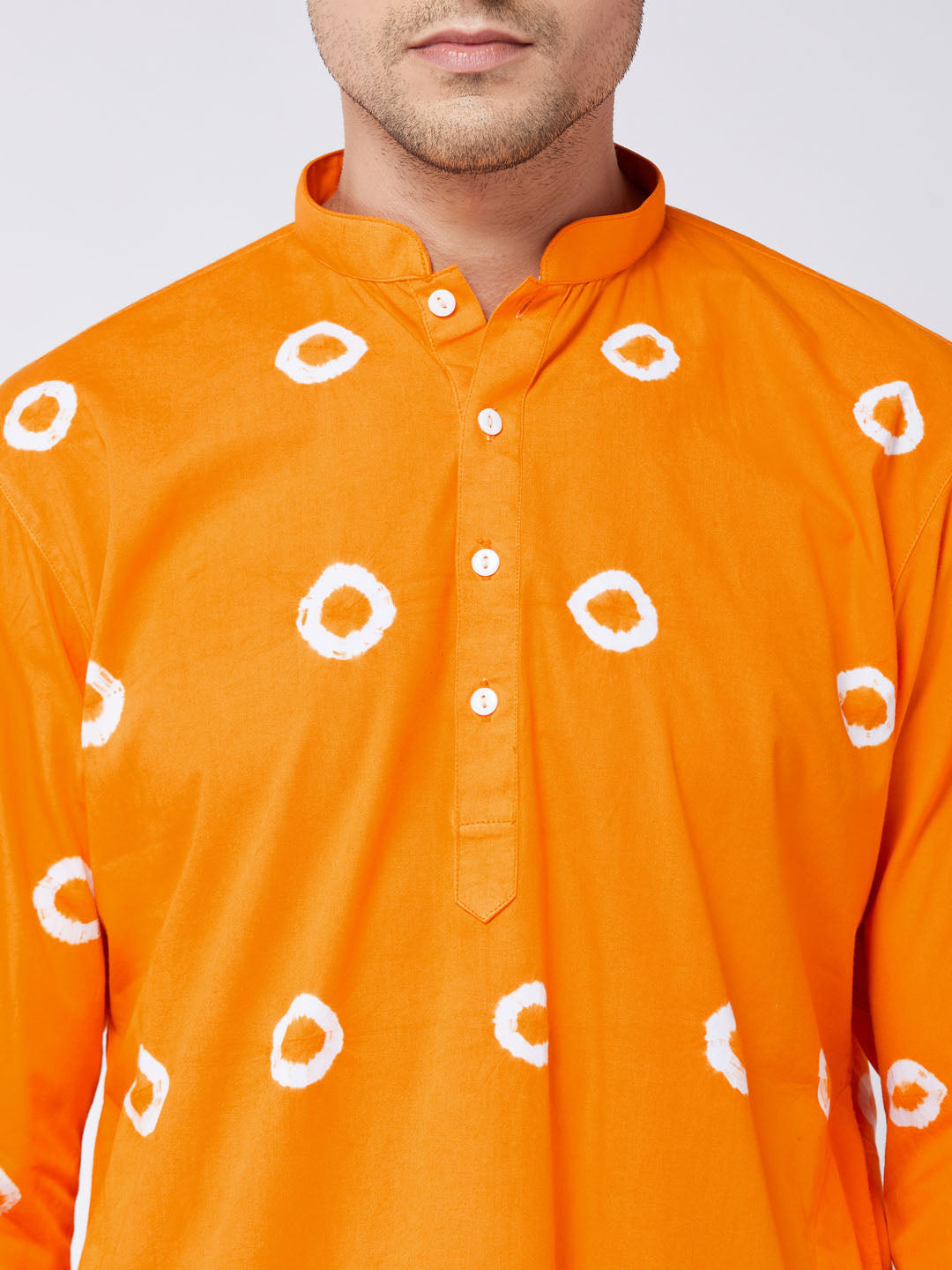 Vastramay mens orange and white bandhni print cotton kurta and pant style cotton pyjama set 1