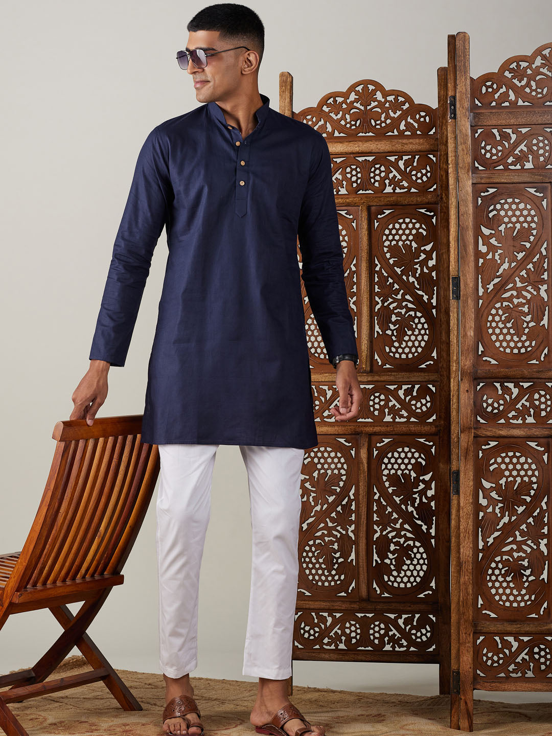 VASTRAMAY Men's Navy Blue Cotton Kurta With White Pant Set