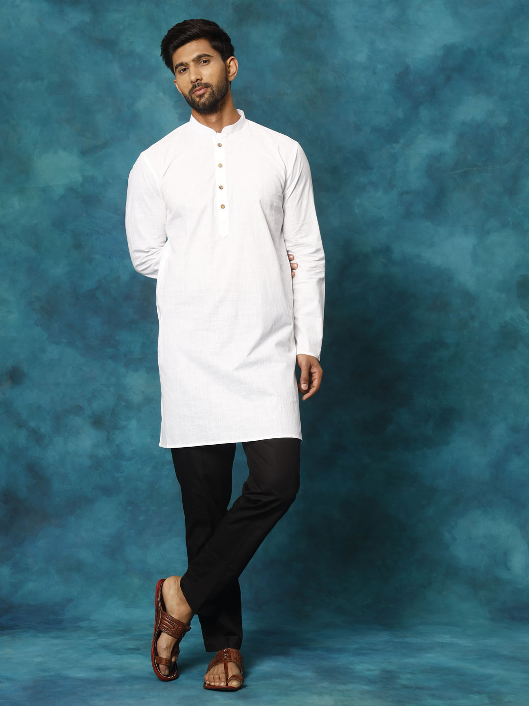 VASTRAMAY Men's White Cotton Blend Kurta Pyjama Set