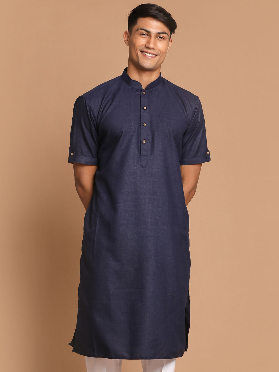 Vastramay Men's Navy Blue  Solid Kurta