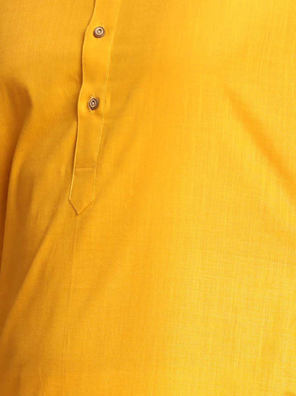 Vastramay Men's Mustard Solid Kurta