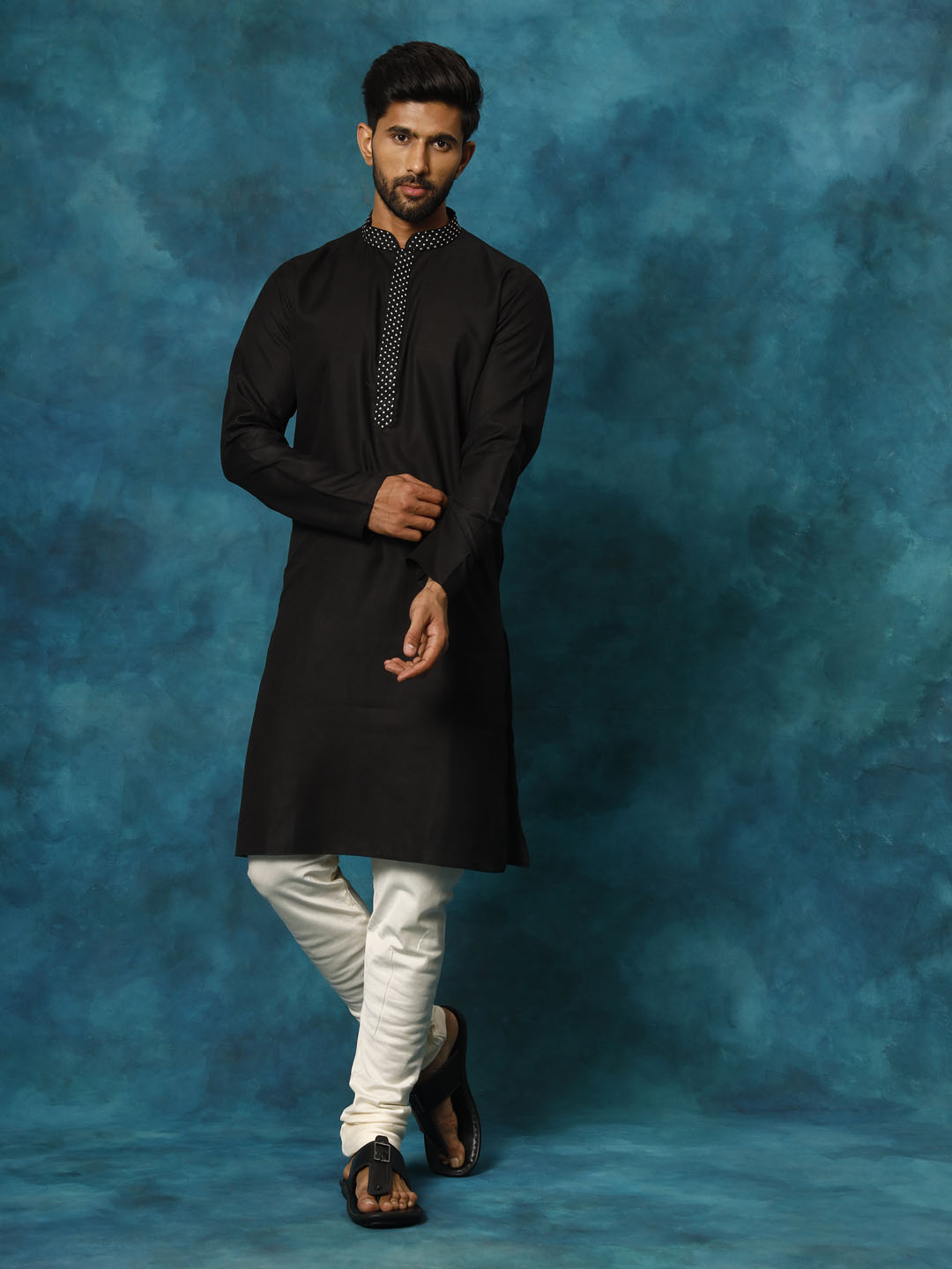 VASTRAMAY Men's Black And Cream Cotton Blend Kurta Pyjama Set