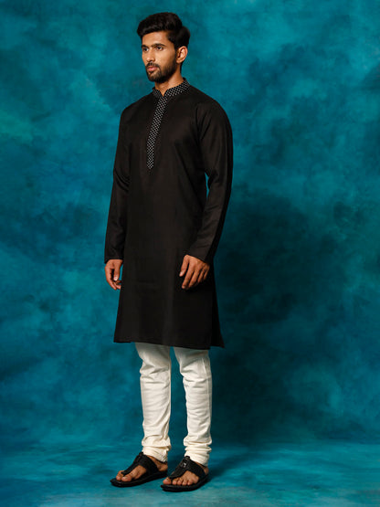 VASTRAMAY Men's Black And Cream Cotton Blend Kurta Pyjama Set