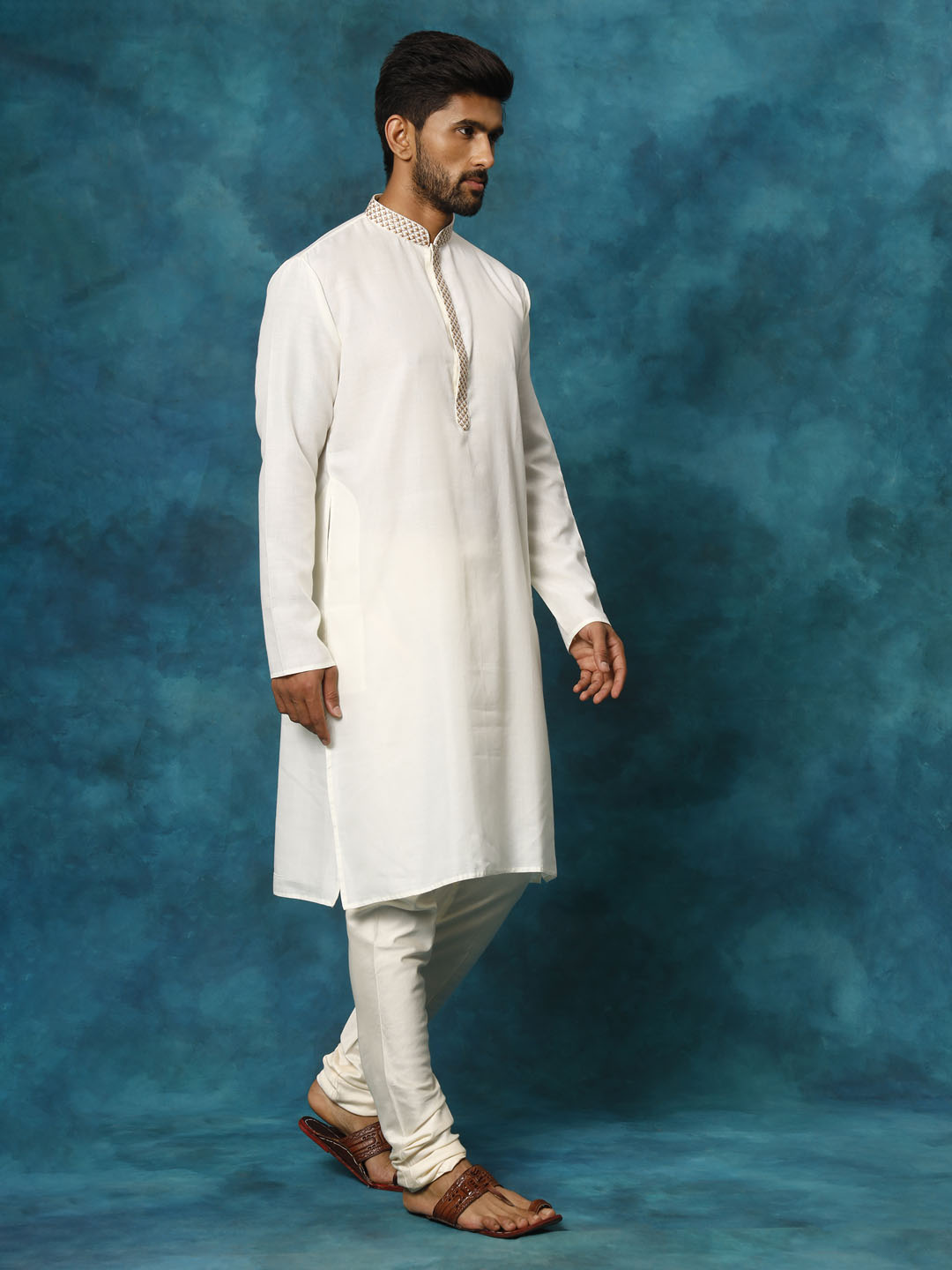 VASTRAMAY Men's Cream Cotton Blend Kurta Pyjama Set